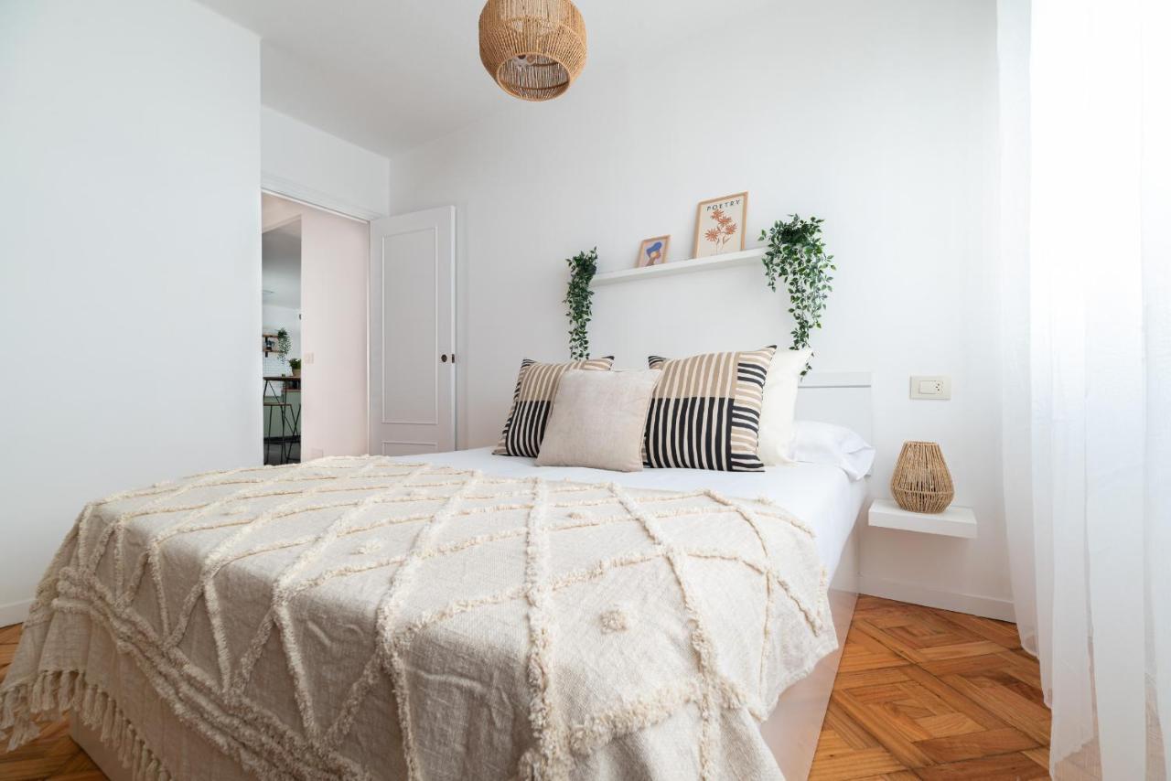 Moderno Apartamento Con Parking Apartment Vigo Ngoại thất bức ảnh