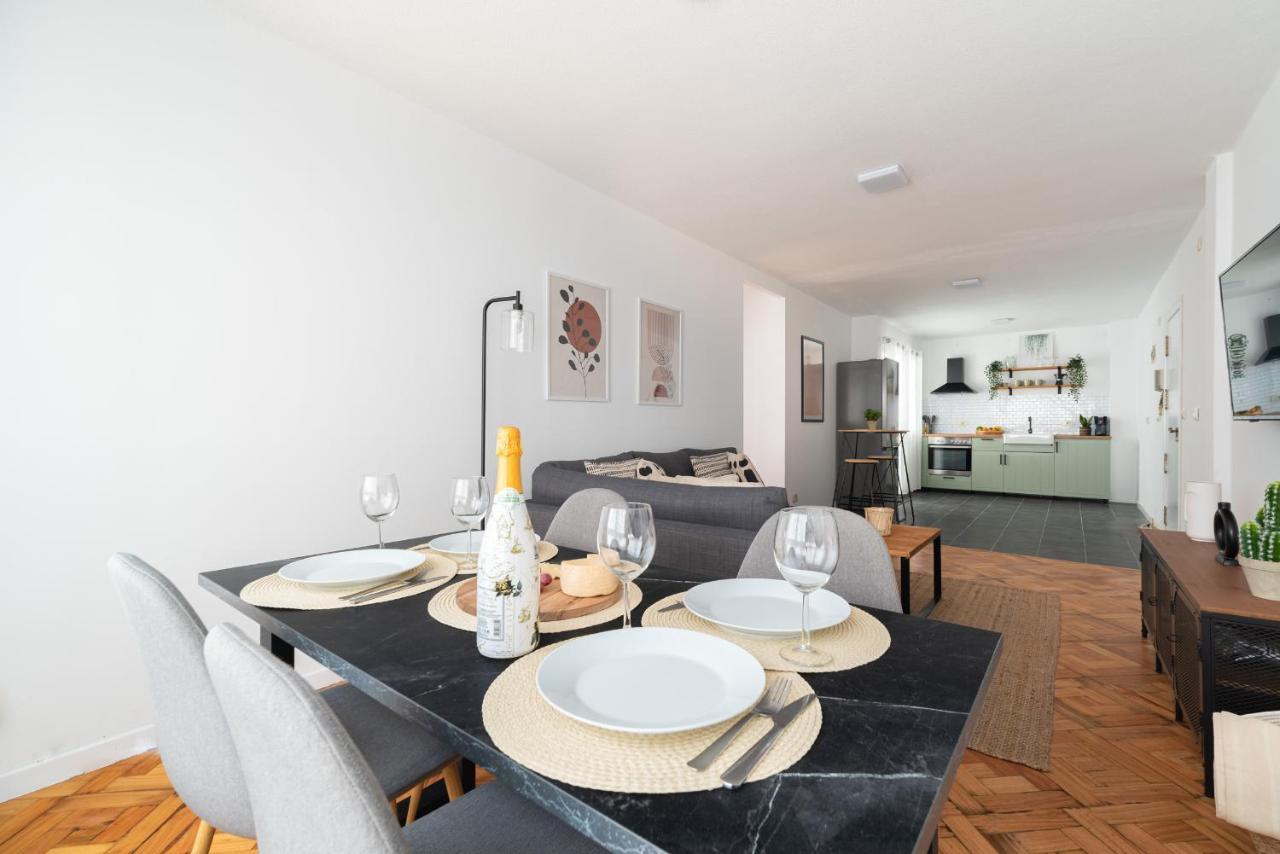 Moderno Apartamento Con Parking Apartment Vigo Ngoại thất bức ảnh